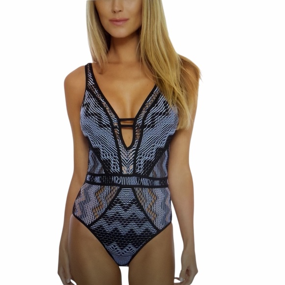 BECCA Women's Show & Tell Crochet Plunge One Piece Swimsuit - Picture 5 of 6